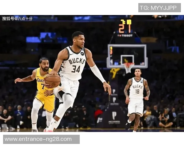 字母哥愤怒撕扯球衣雄鹿惨败后更衣室内冲突升级